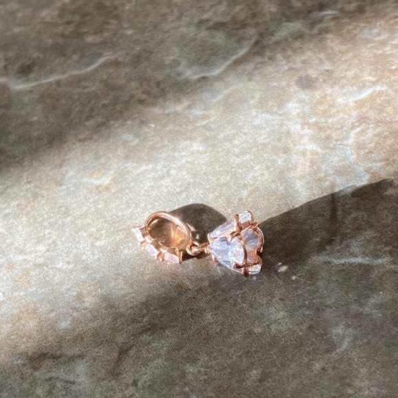 🌸 Vintage custom made 10k gold tiny tulip charm estate jewelry cute kawaii ooak - Picture 5 of 10